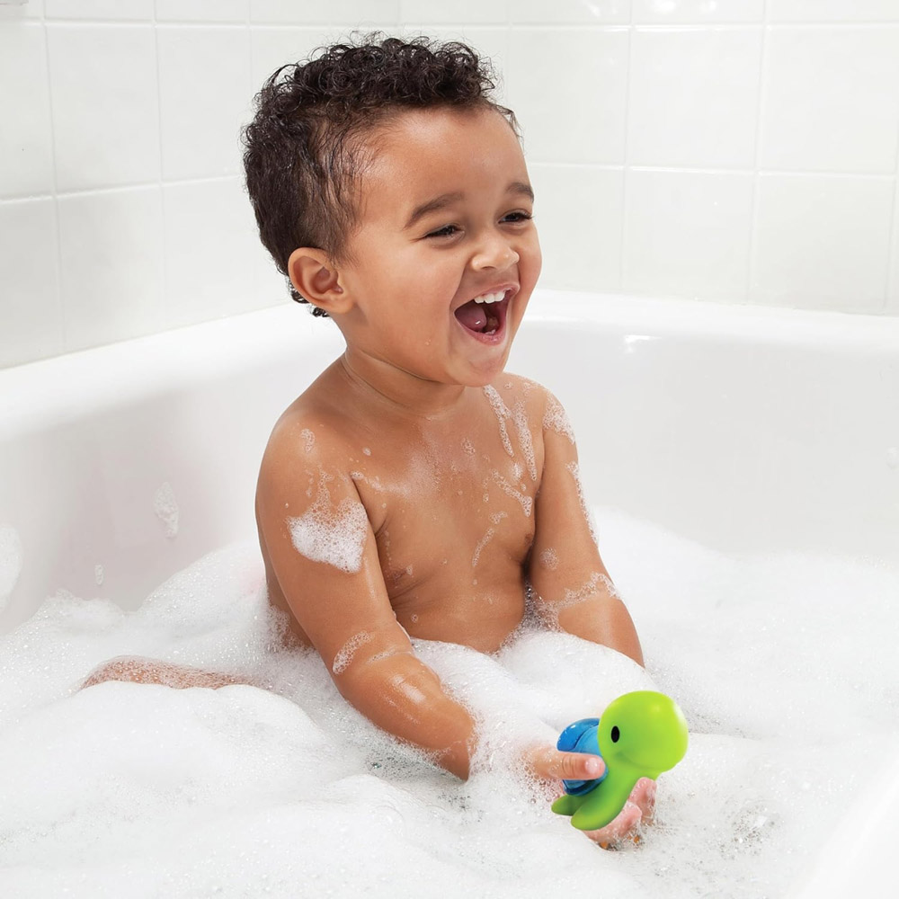 Munchkin fürdőjáték Bath Rattle Squirts 2db csörgő-spriccelõ